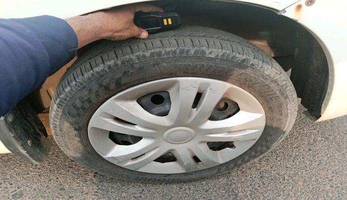 2015 Maruti Wagon R 1.0 VXI, Petrol, Manual, 49,629 km, tyre