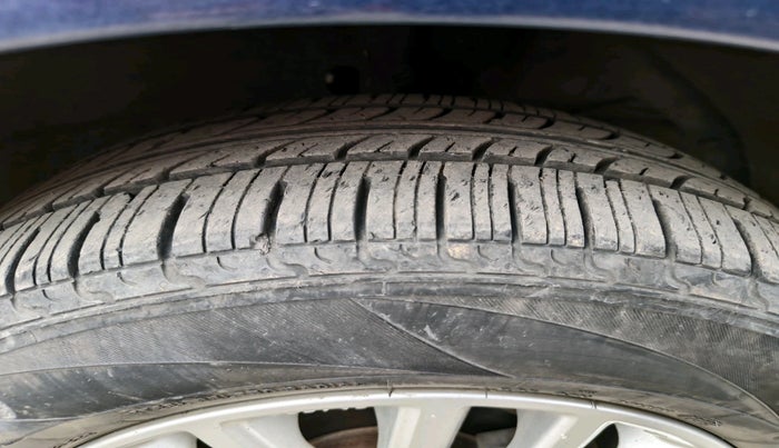 2019 Maruti Dzire ZXI AMT, Petrol, Automatic, 50,658 km, tyre