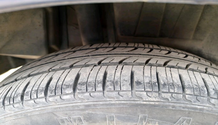 2019 Maruti Dzire ZXI AMT, Petrol, Automatic, 50,658 km, tyre