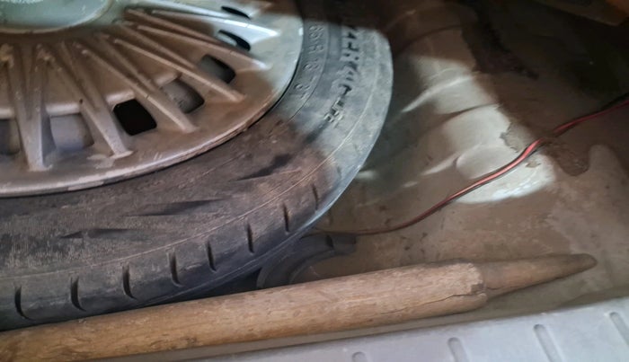 2012 Maruti Alto K10 LXI, Petrol, Manual, 1,14,016 km, tyre