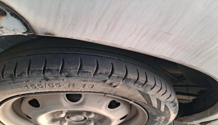 2012 Maruti Alto K10 LXI, Petrol, Manual, 1,14,016 km, tyre