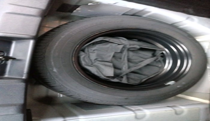 2025 Tata NEXON FEARLESS SUNROOF DCA 1.2 PETROL, Petrol, Automatic, 3,580 km, tyre