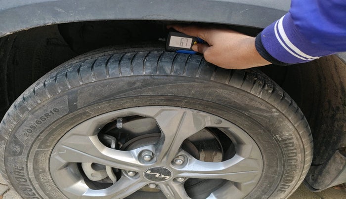 2021 KIA SELTOS HTK PLUS 1.5, Petrol, Manual, 70,264 km, tyre