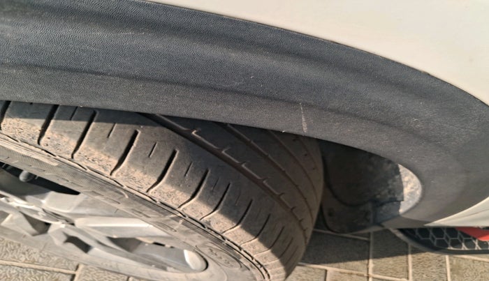 2021 KIA SELTOS HTX 1.5 PETROL, Petrol, Manual, 39,219 km, tyre