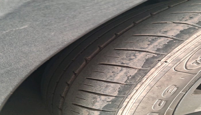 2021 KIA SELTOS HTX 1.5 PETROL, Petrol, Manual, 39,219 km, tyre