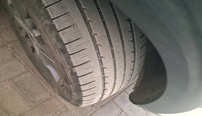 2021 KIA SELTOS HTX 1.5 PETROL, Petrol, Manual, 39,219 km, tyre