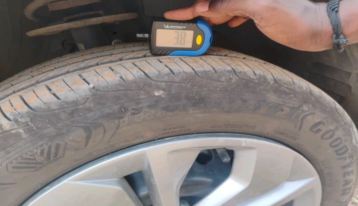 2024 Maruti FRONX SIGMA 1.2 MT, Petrol, Manual, 2,616 km, tyre