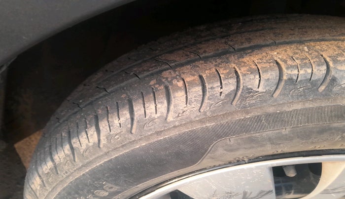 2016 Maruti Baleno DELTA PETROL 1.2, Petrol, Manual, 1,16,781 km, tyre