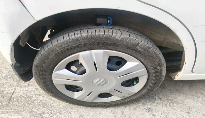 2013 Maruti Wagon R 1.0 VXI, Petrol, Manual, 93,937 km, tyre