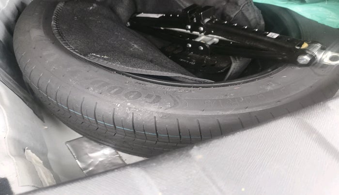 2024 Tata NEXON CREATIVE + AMT 1.5 DIESEL, Diesel, Automatic, 39,320 km, tyre