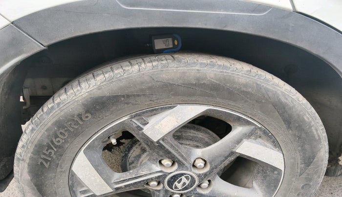 2021 Hyundai VENUE SX 1.0 TURBO, Petrol, Manual, 44,111 km, tyre