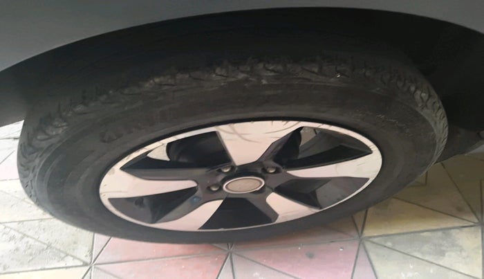 2018 Tata NEXON XZA PLUS PETROL, Petrol, Automatic, 68,692 km, tyre