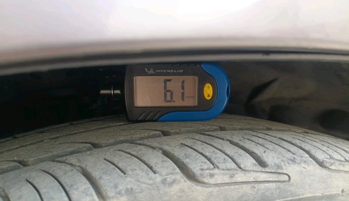 2012 Honda Jazz 1.2 L I-VTEC SELECT, Petrol, Manual, 61,372 km, tyre