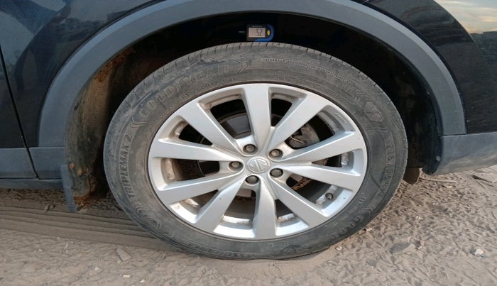 2022 MG ASTOR SUPER EX 1.5 MT, Petrol, Manual, 29,347 km, tyre