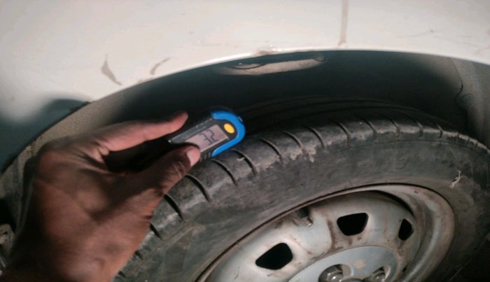 2012 Hyundai Santro Xing GL PLUS, Petrol, Manual, 1,09,526 km, tyre