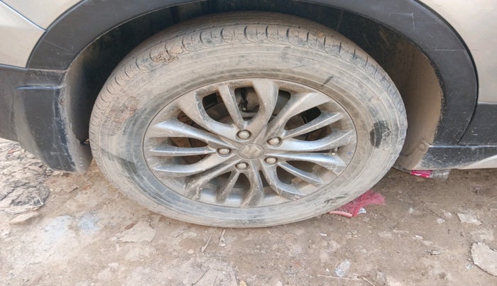 2017 Maruti S Cross ZETA 1.3, Diesel, Manual, 58,766 km, tyre