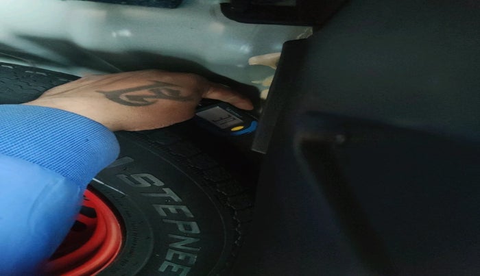 2025 Nissan MAGNITE N-Connecta B4D 1.0 Petrol AMT, Petrol, Automatic, 8,700 km, tyre