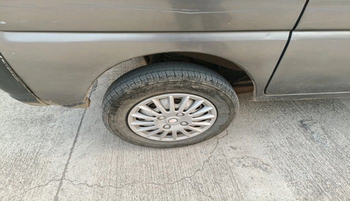 2011 Maruti Eeco 5 STR WITH A/C+HTR, Petrol, Manual, 73,670 km, tyre