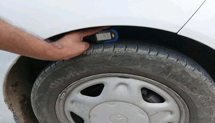 2014 Chevrolet Beat LT PETROL, Petrol, Manual, 76,758 km, tyre