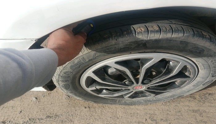 2015 Toyota Etios GD, Diesel, Manual, 1,09,273 km, tyre