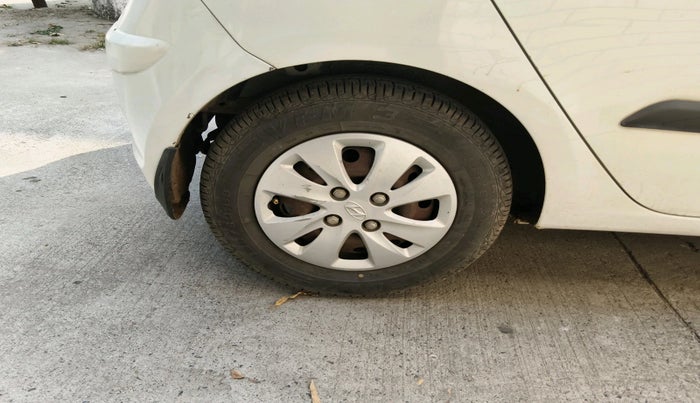 2011 Hyundai i10 MAGNA 1.1, Petrol, Manual, 87,354 km, tyre