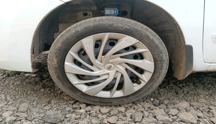 2014 Maruti Wagon R 1.0 VXI, Petrol, Manual, 88,368 km, tyre