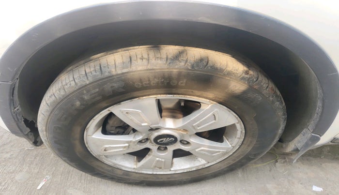 2012 Mahindra XUV500 W8, Diesel, Manual, 99,998 km, tyre