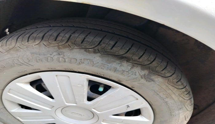 2012 Ford Figo EXI 1.4 DIESEL, Diesel, Manual, 1,07,175 km, tyre