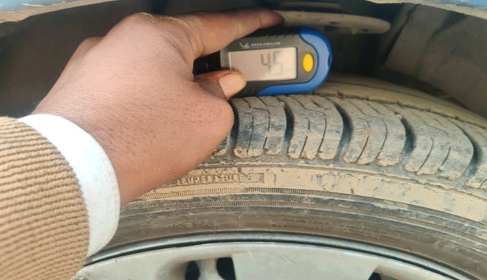 2016 Maruti Baleno SIGMA PETROL 1.2, Petrol, Manual, 1,34,406 km, tyre