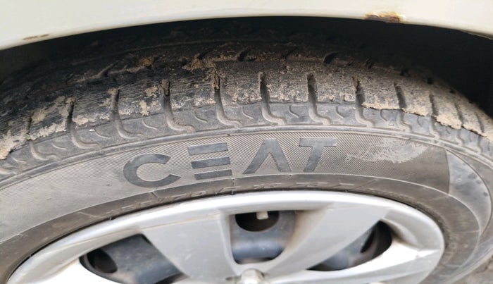 2011 Hyundai Eon MAGNA O, Petrol, Manual, 56,048 km, tyre