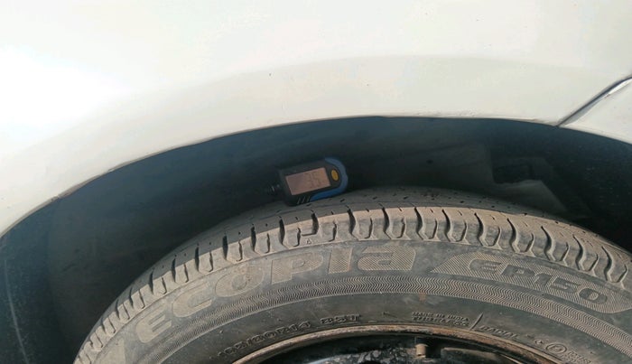 2015 Maruti Swift Dzire VXI, Petrol, Manual, 93,296 km, tyre