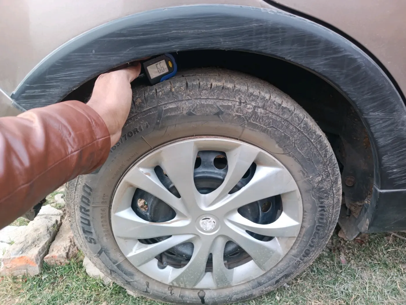 2019 Maruti New Wagon-R ZXI 1.2, Petrol, Manual, 9,61,000 km, tyre