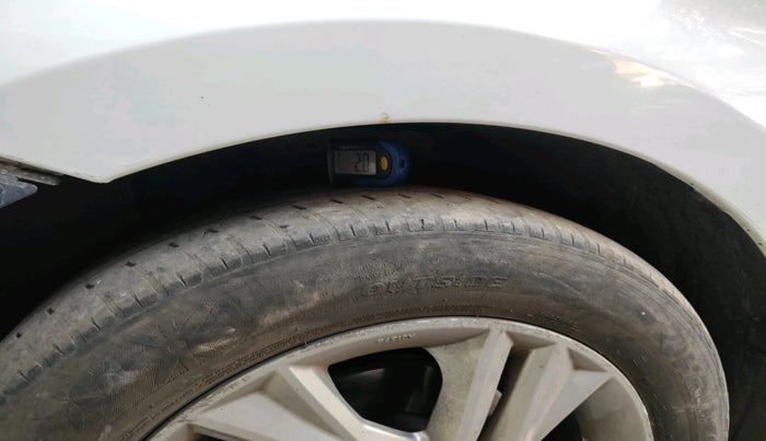 2020 Hyundai New Elantra 2.0 S PETROL, Petrol, Manual, 54,537 km, tyre