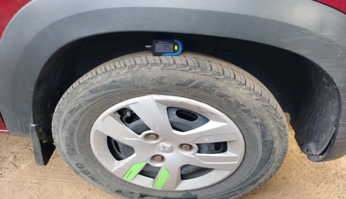 2017 Renault Kwid RXT 1.0, Petrol, Manual, 60,586 km, tyre