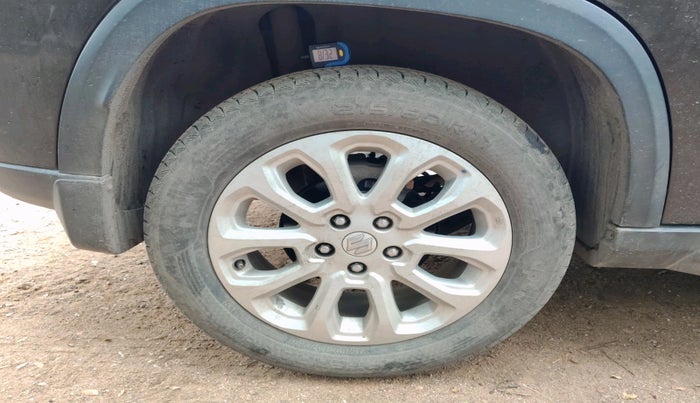 2023 Maruti Grand Vitara DELTA SMART HYBRID, Petrol, Manual, 27,000 km, tyre