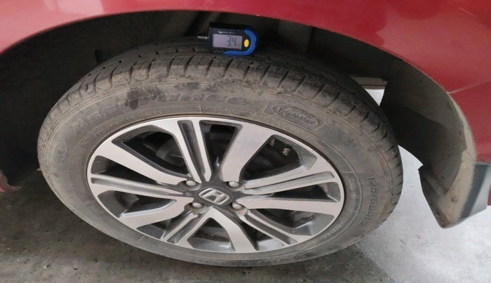 2022 Honda City 1.5L I-VTEC SV, Petrol, Manual, 35,647 km, tyre