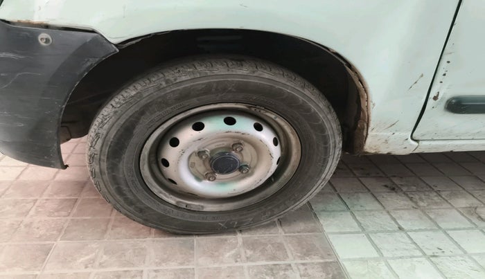 2012 Maruti Alto LXI, Petrol, Manual, 96,297 km, tyre