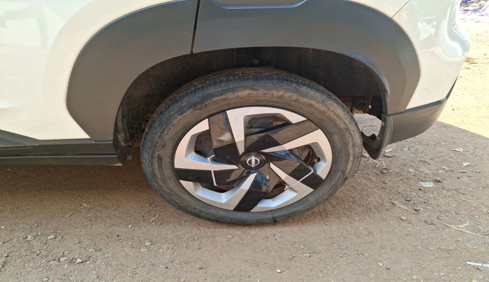 2021 Nissan MAGNITE XL, Petrol, Manual, 28,548 km, tyre