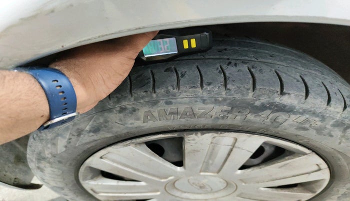 2011 Ford Figo ZXI 1.2 PETROL, Petrol, Manual, 58,746 km, tyre