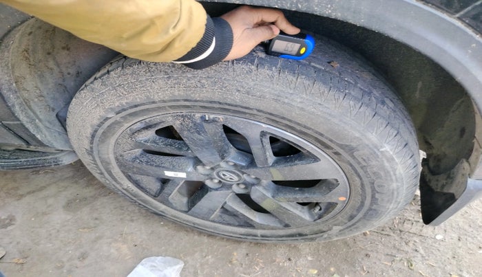 2022 Tata Safari XZA PLUS, Diesel, Automatic, 38,209 km, tyre