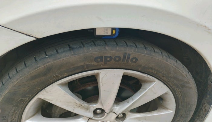 2012 Hyundai Verna FLUIDIC 1.6 CRDI SX OPT AT, Diesel, Automatic, 2,10,075 km, tyre