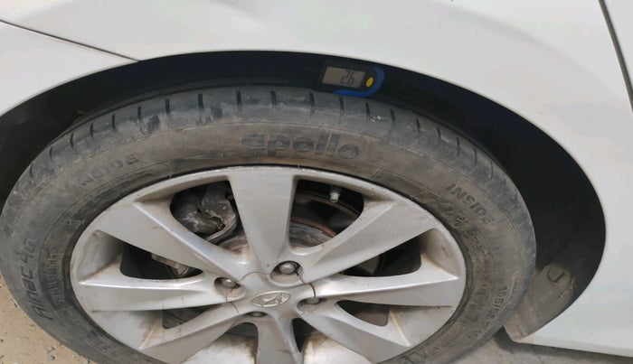 2012 Hyundai Verna FLUIDIC 1.6 CRDI SX OPT AT, Diesel, Automatic, 2,10,075 km, tyre