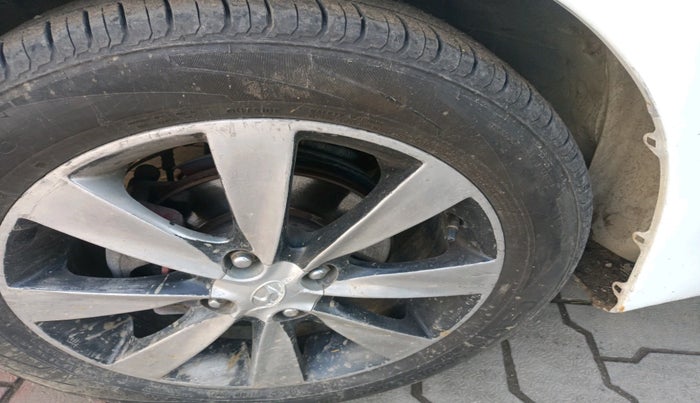 2011 Hyundai Verna FLUIDIC 1.6 CRDI SX, Diesel, Manual, 1,19,545 km, tyre