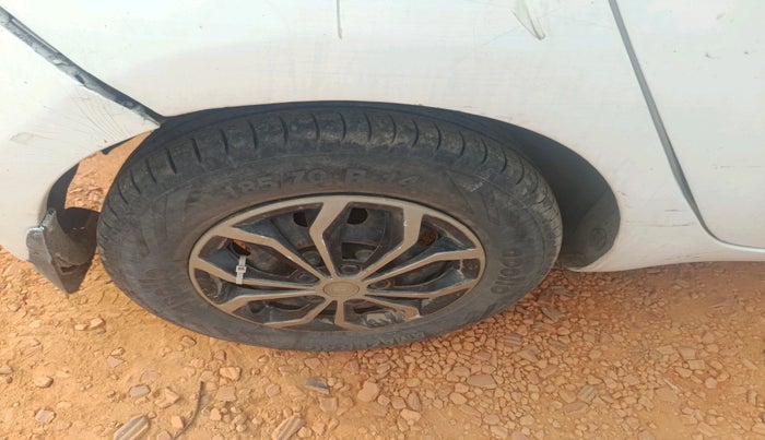 2012 Hyundai i20 MAGNA 1.2, Petrol, Manual, 90,407 km, tyre