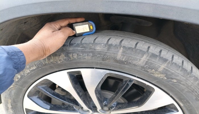 2022 MG HECTOR SHARP 1.5 PETROL CVT, Petrol, Automatic, 42,095 km, tyre