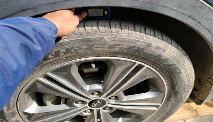 2017 Hyundai Creta SX PLUS AT 1.6 PETROL, Petrol, Automatic, 72,265 km, tyre