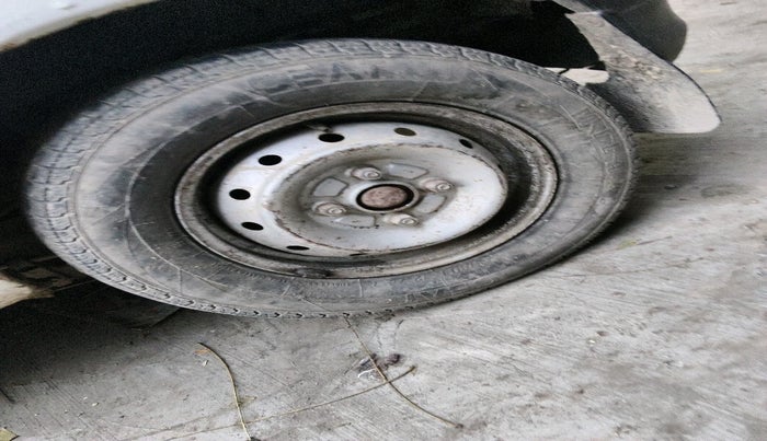 2012 Maruti Alto LXI, Petrol, Manual, 81,851 km, tyre