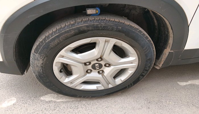 2020 KIA SONET HTK PLUS 1.0 IMT, Petrol, Manual, 39,376 km, tyre