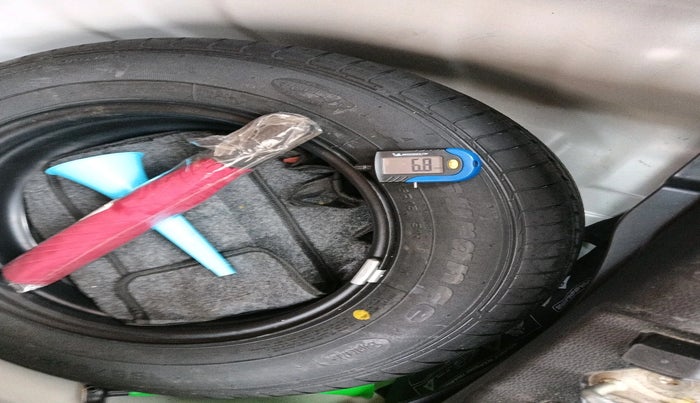 2020 KIA SONET HTK PLUS 1.0 IMT, Petrol, Manual, 39,376 km, tyre