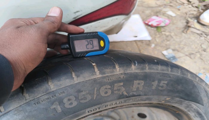 2013 Hyundai Verna FLUIDIC 1.4 CRDI, Diesel, Manual, 1,39,497 km, tyre